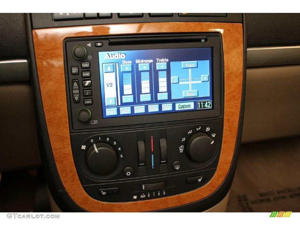 2007 Saturn Relay 3 Controls Photo #38019556