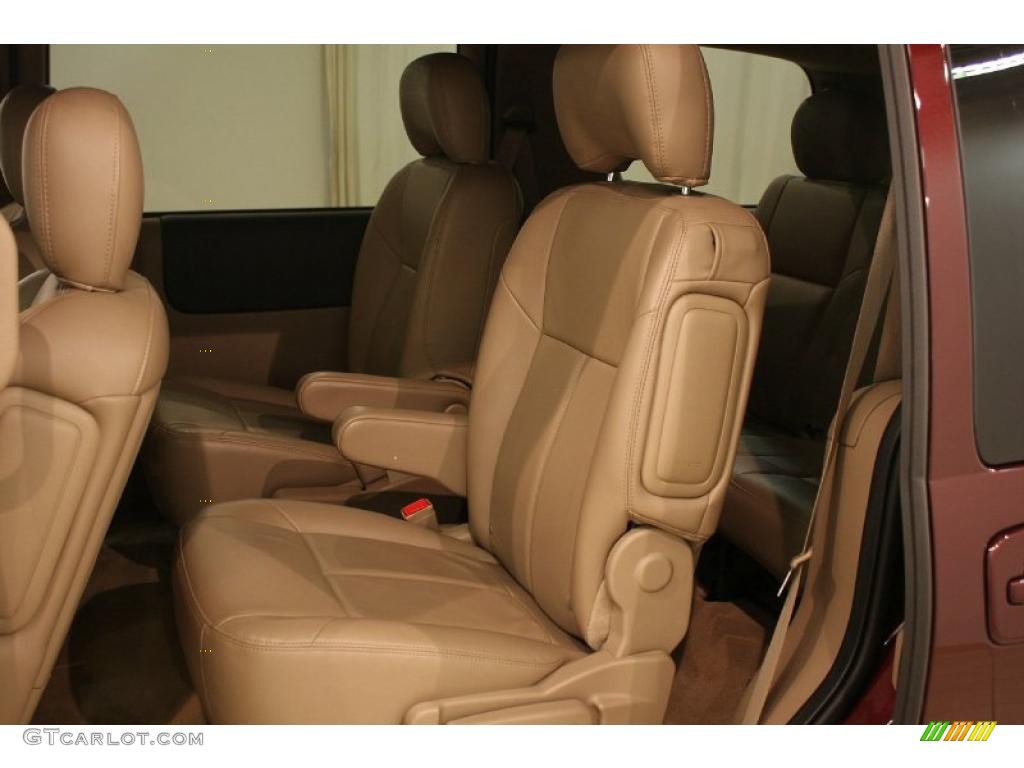 Tan Interior 2007 Saturn Relay 3 Photo #38019652