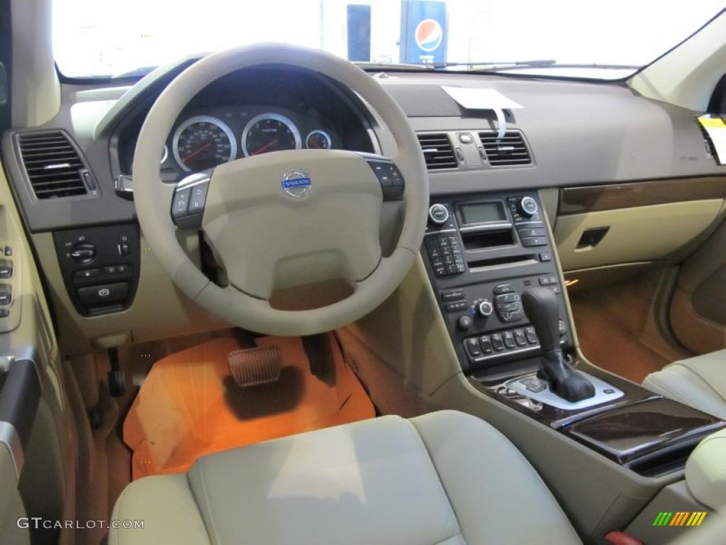 2011 Volvo XC90 3.2 Beige Dashboard Photo #38019904