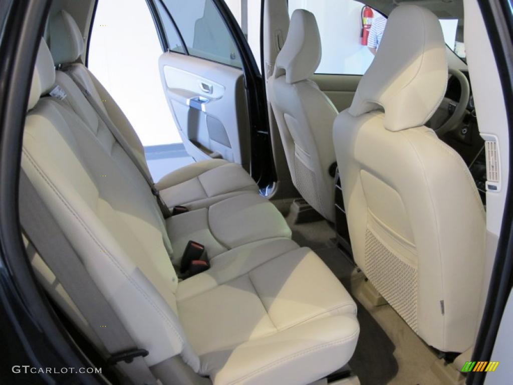 Beige Interior 2011 Volvo XC90 3.2 Photo #38019920