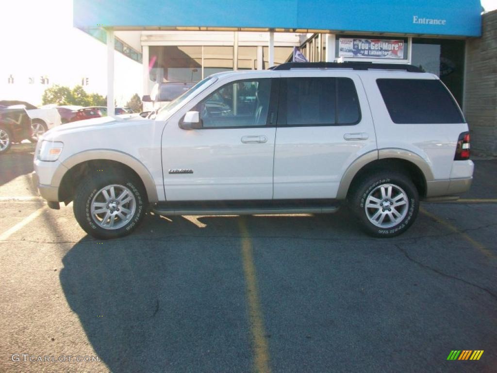 2008 Explorer Eddie Bauer 4x4 - Oxford White / Black/Camel photo #2