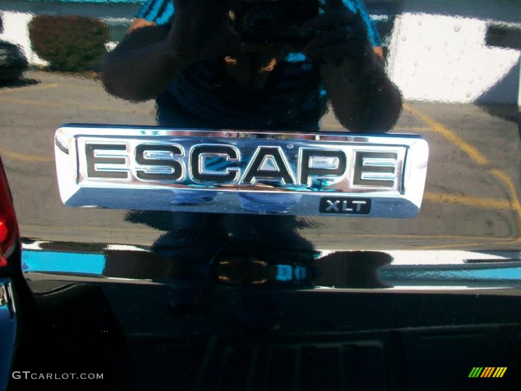 2009 Escape XLT V6 4WD - Black / Charcoal photo #14