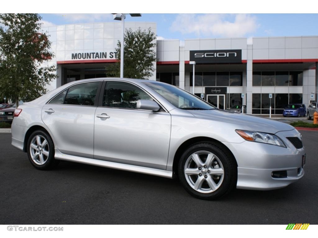 2008 Camry SE V6 - Classic Silver Metallic / Dark Charcoal photo #1