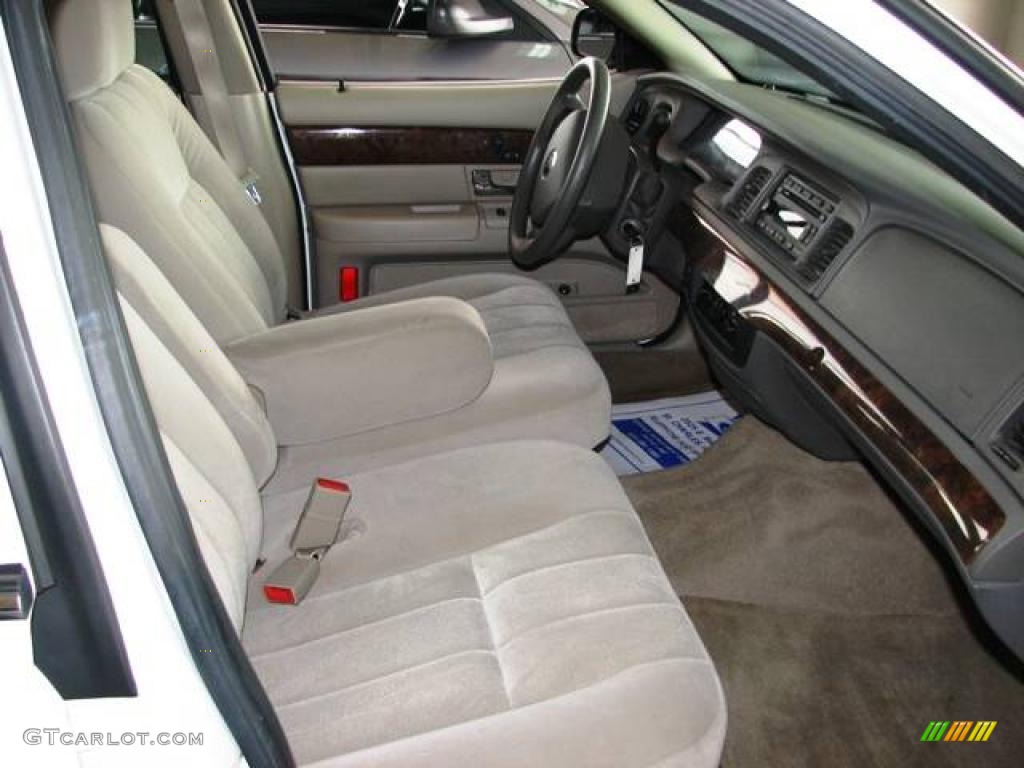 2006 Grand Marquis GS - Vibrant White / Light Camel photo #10