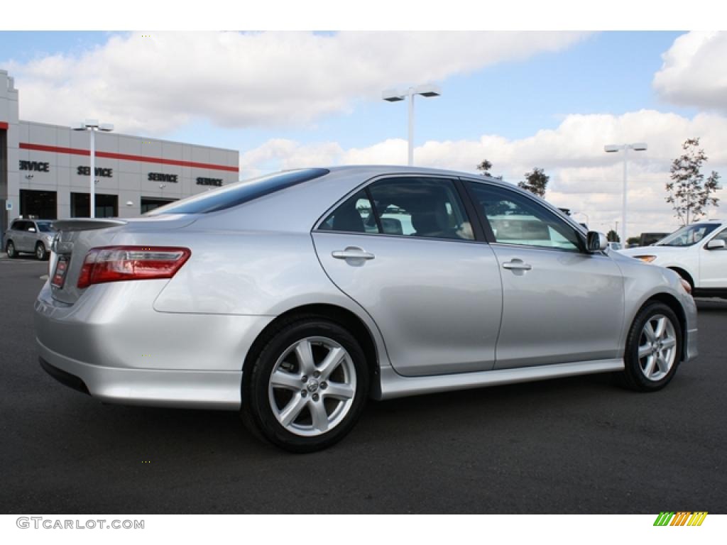 2008 Camry SE V6 - Classic Silver Metallic / Dark Charcoal photo #2