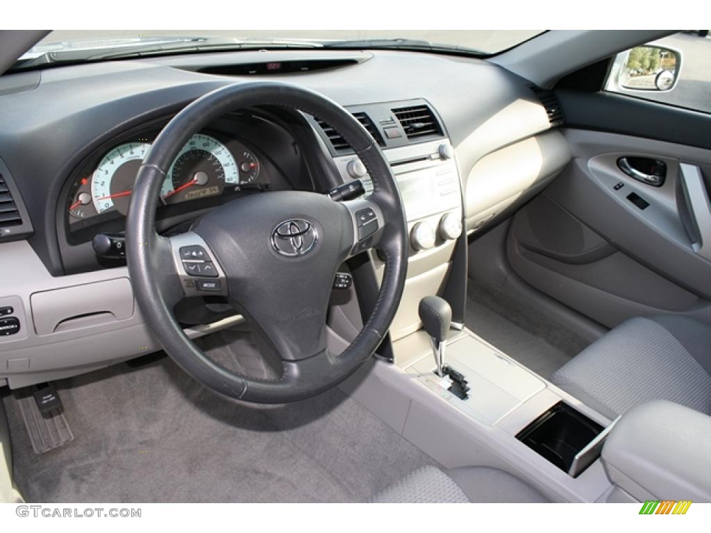 2008 Camry SE V6 - Classic Silver Metallic / Dark Charcoal photo #8