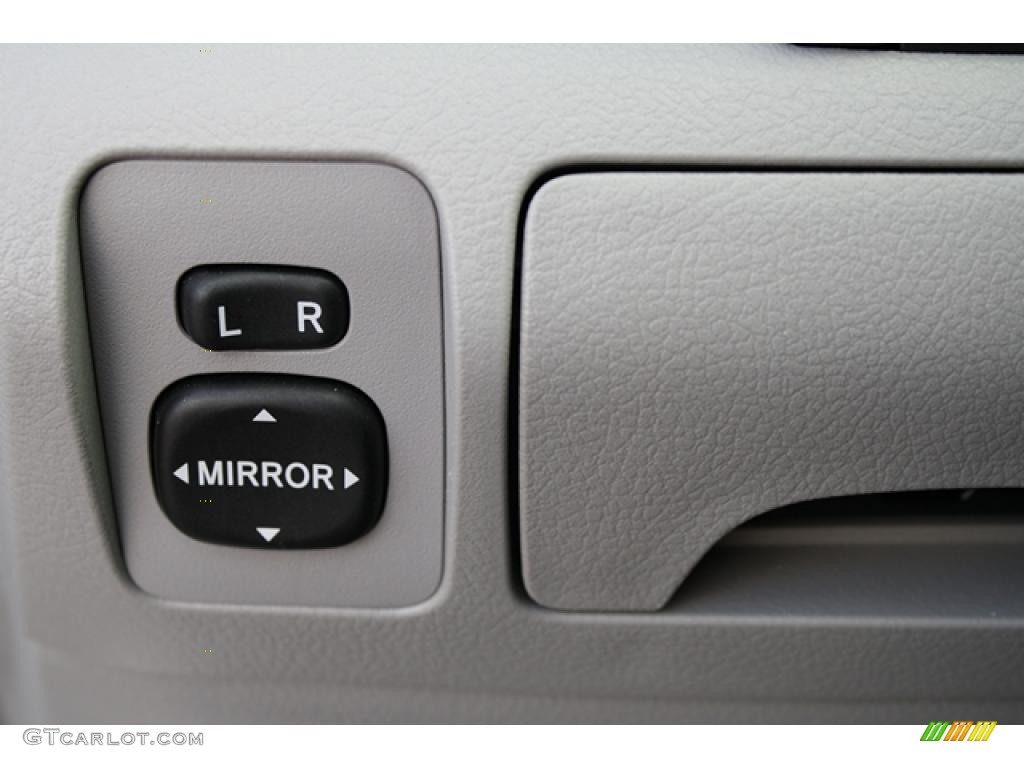 2008 Camry SE V6 - Classic Silver Metallic / Dark Charcoal photo #23