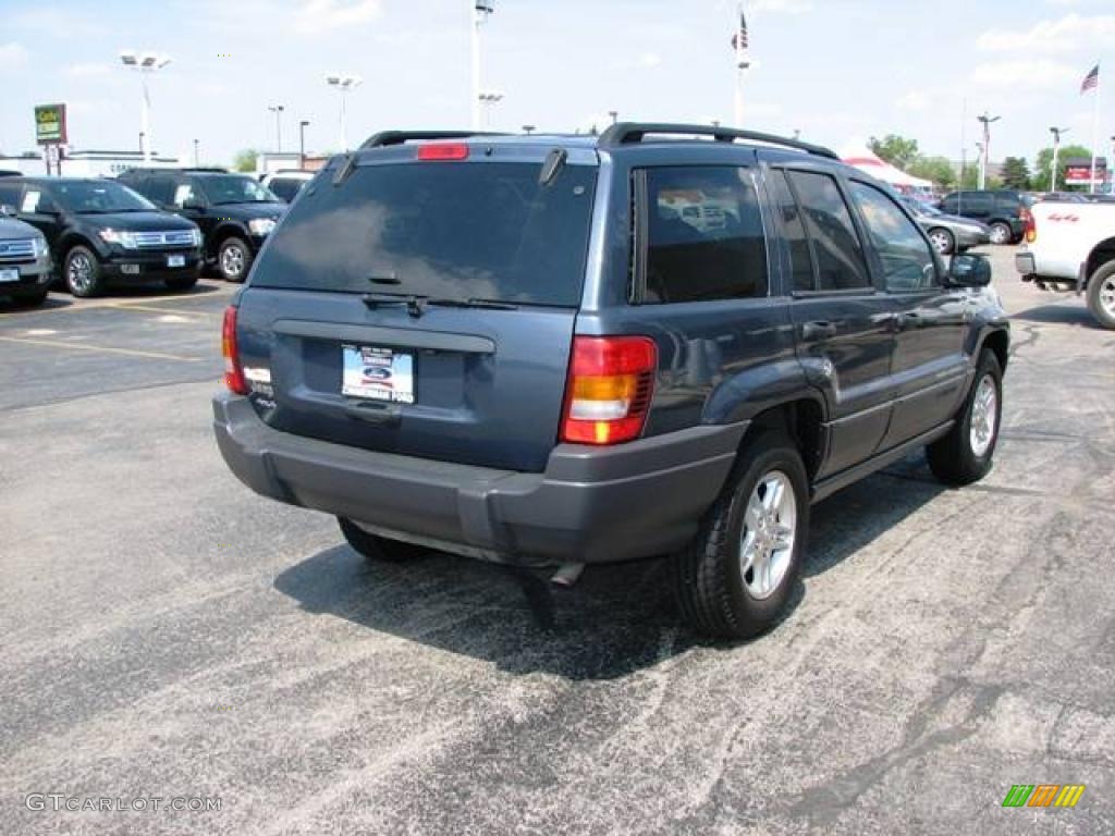 2004 Grand Cherokee Laredo 4x4 - Steel Blue Pearl / Dark Slate Gray photo #6