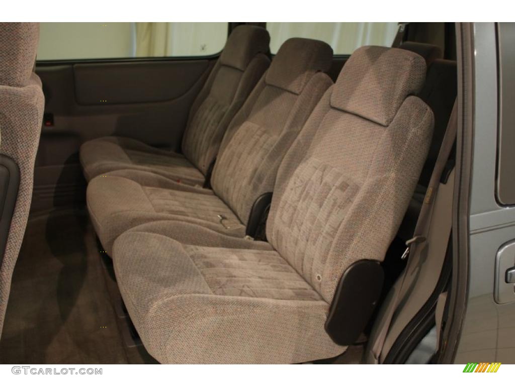 2004 Pontiac Montana Standard Montana Model interior Photo #38024900