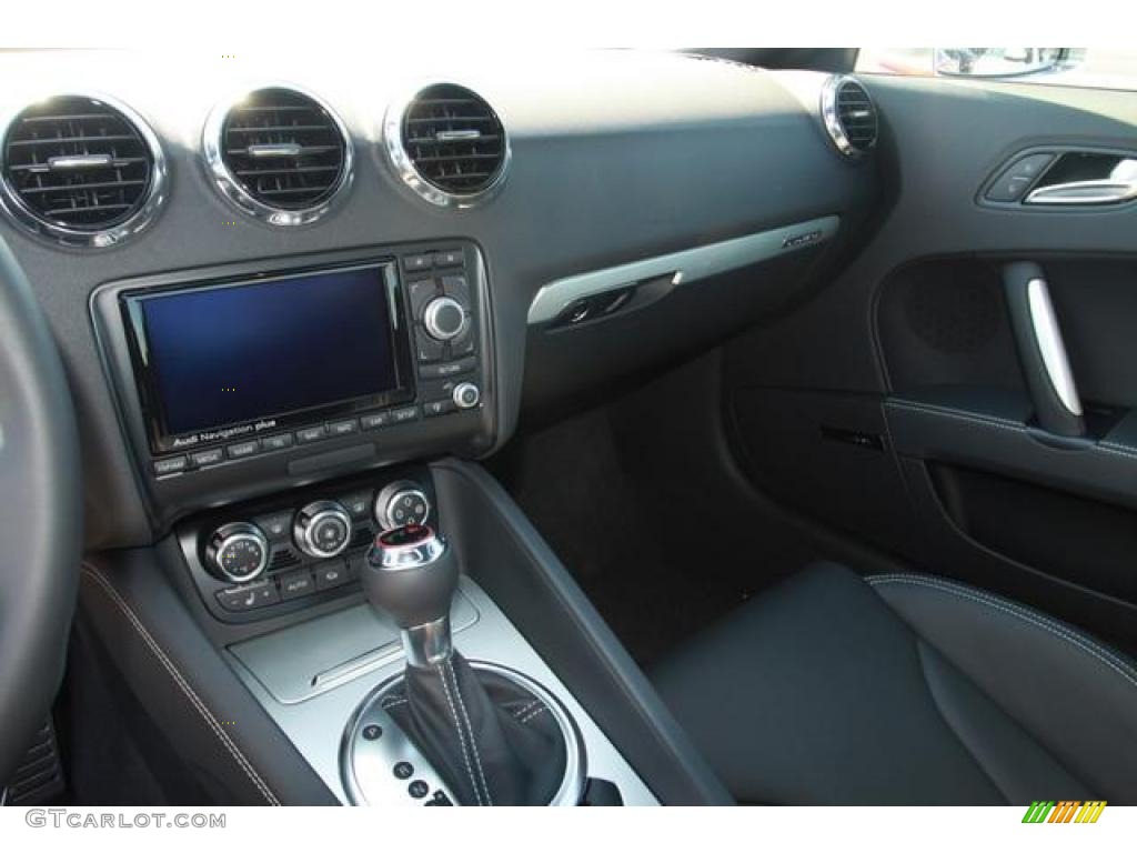 Black Interior 2011 Audi TT S 2.0T quattro Coupe Photo #38026726