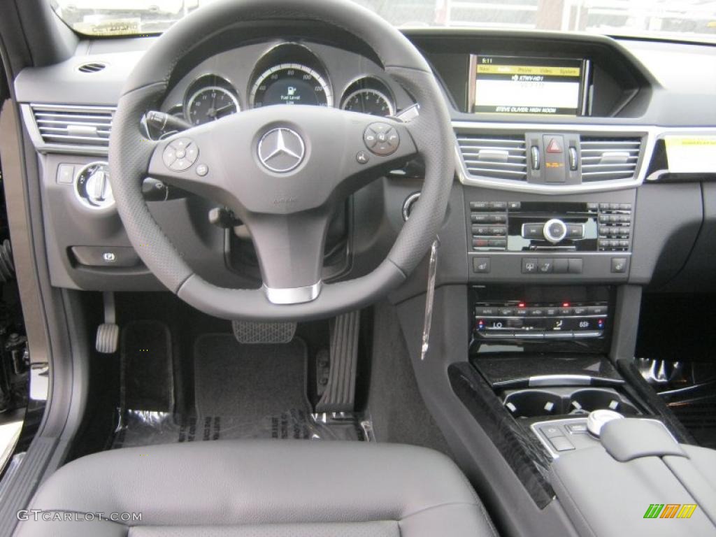 2011 Mercedes-Benz E 350 Sedan Black Dashboard Photo #38028542
