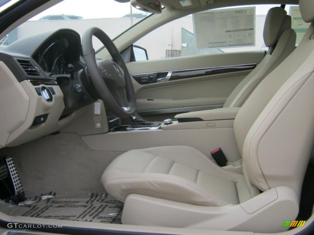 Almond/Mocha Interior 2011 Mercedes-Benz E 550 Coupe Photo #38028710