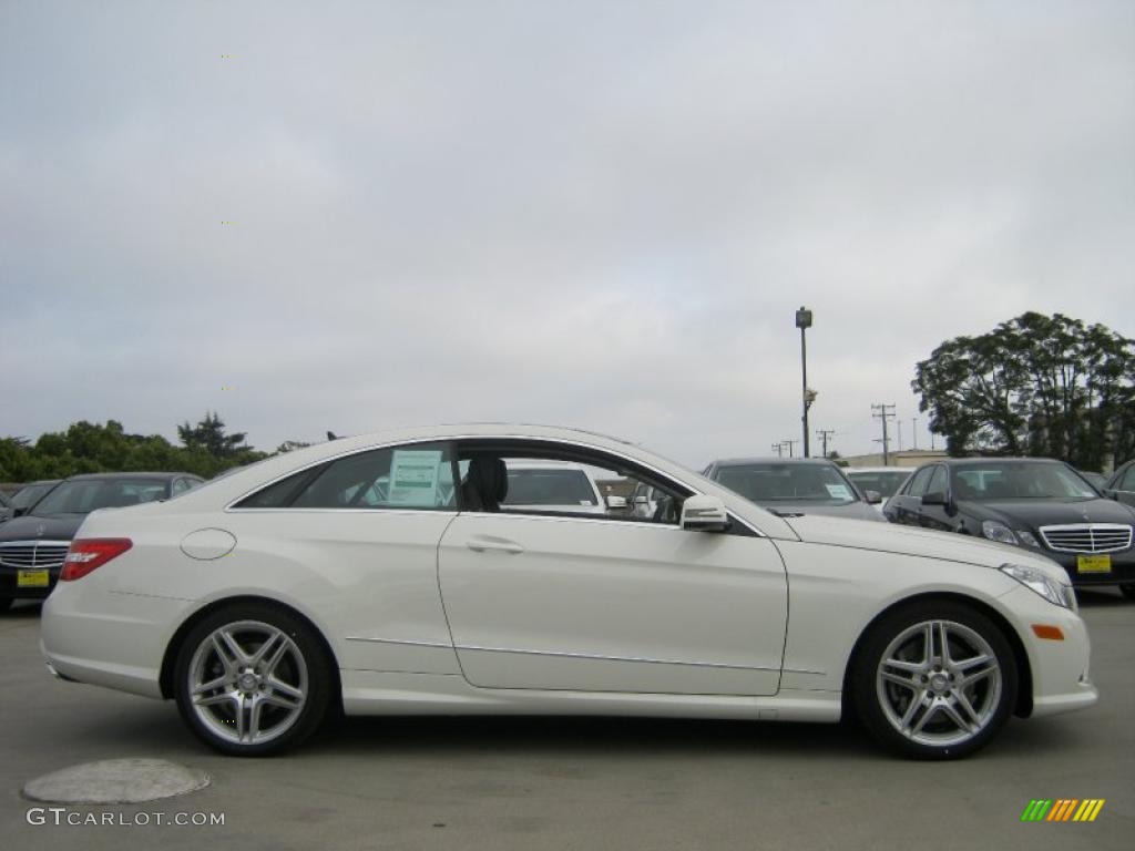 2011 E 550 Coupe - Arctic White / Black photo #2