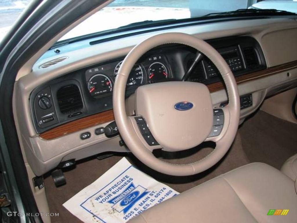 2005 Crown Victoria LX - Light Tundra Metallic / Medium Parchment photo #7