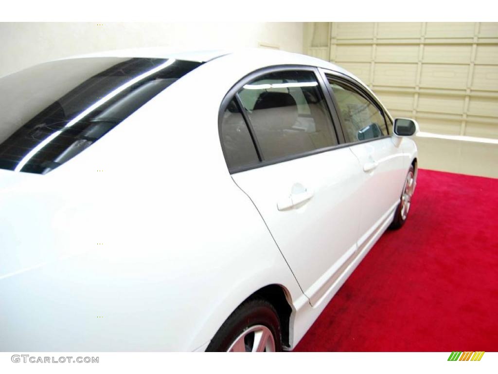2006 Civic LX Sedan - Taffeta White / Ivory photo #6