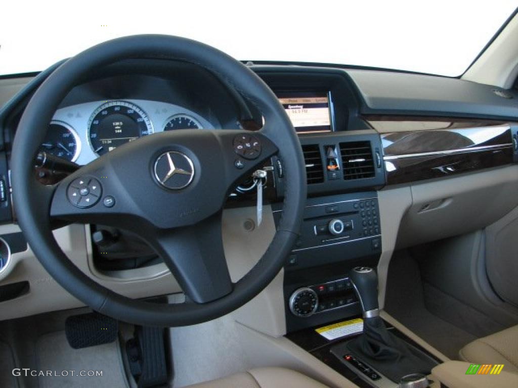 2011 Mercedes-Benz GLK 350 4Matic interior Photo #38030748