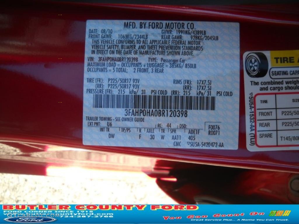 2011 Fusion SE - Red Candy Metallic / Charcoal Black photo #10