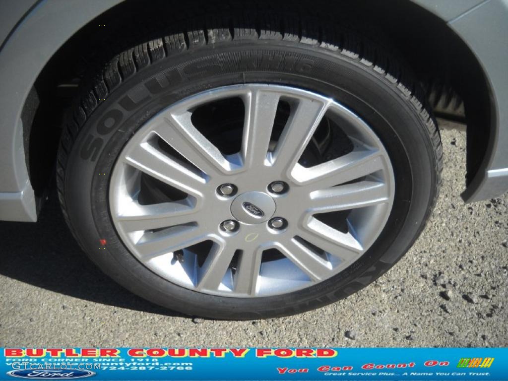 2011 Ford Focus SEL Sedan Wheel Photo #38034373