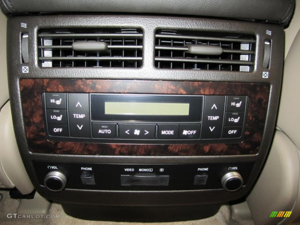 2010 Toyota Land Cruiser Standard Land Cruiser Model Controls Photo #38035213