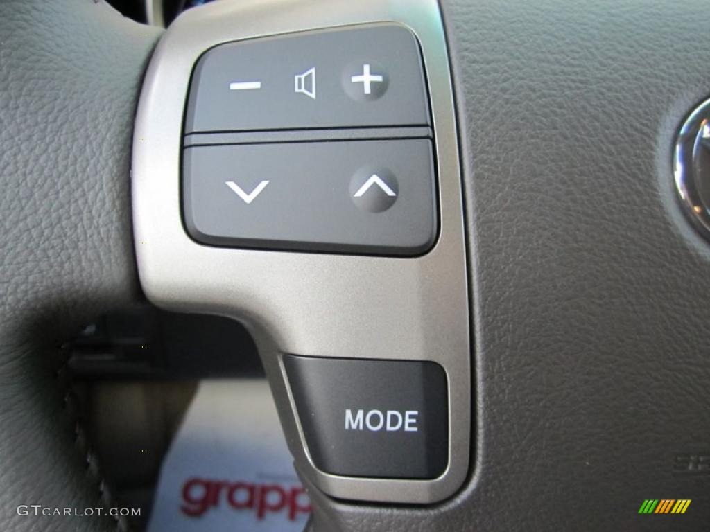 2010 Toyota Land Cruiser Standard Land Cruiser Model Controls Photo #38035453