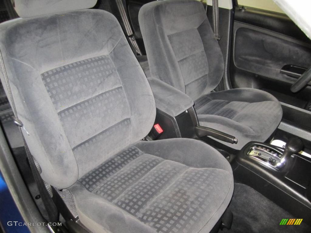 Black Interior 2003 Volkswagen Passat GL Sedan Photo #38038402