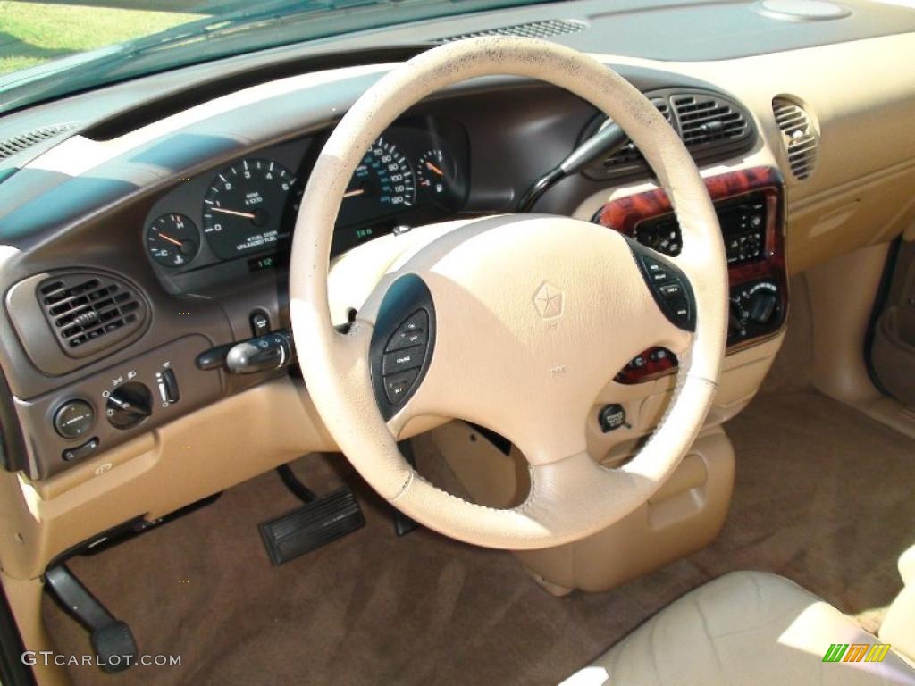 2000 Chrysler Town & Country LXi Camel Dashboard Photo #38040566