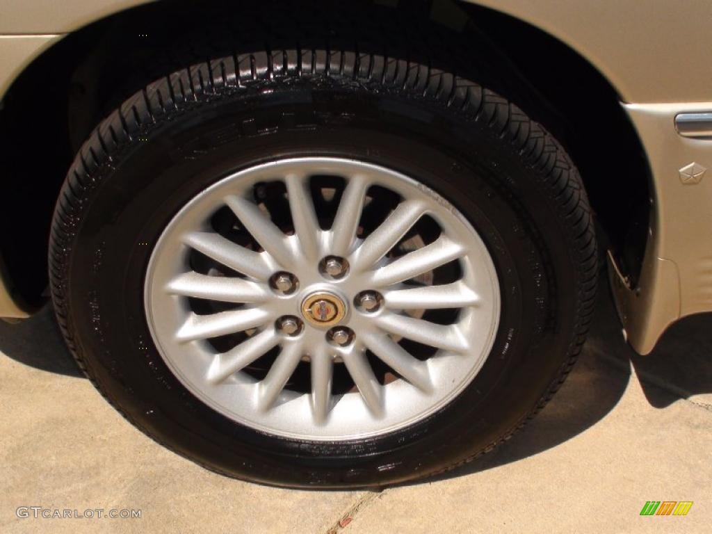 2000 Chrysler Town & Country LXi Wheel Photo #38040978