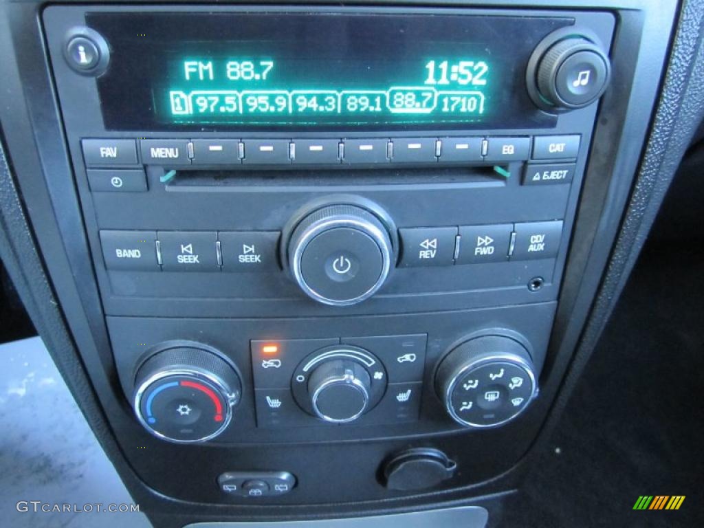 2008 Chevrolet HHR LT Controls Photo #38041038