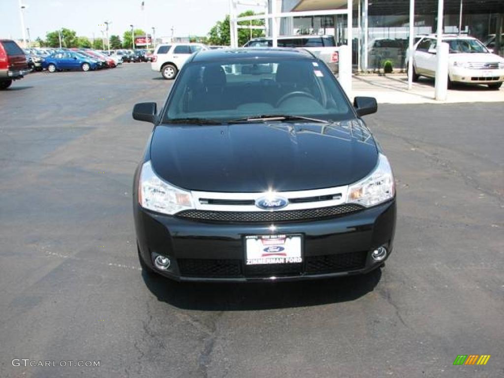 2008 Focus SES Sedan - Black / Charcoal Black photo #2