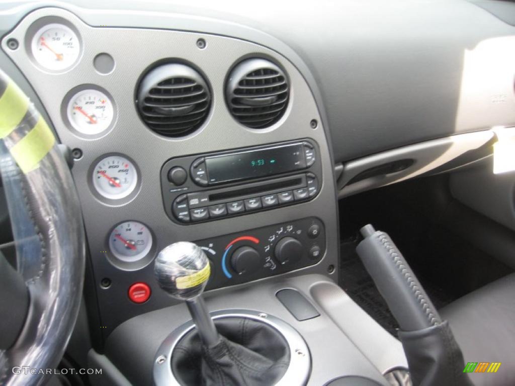 2008 Dodge Viper SRT-10 Controls Photo #38041154