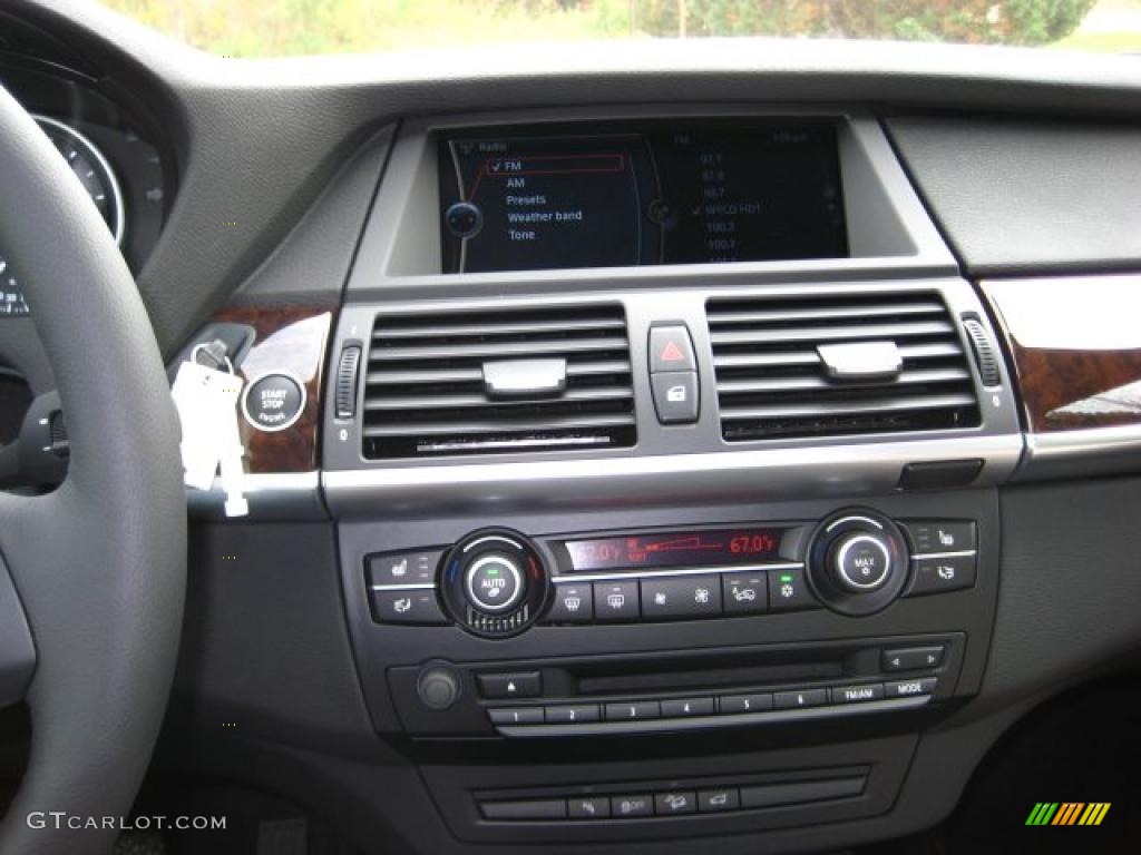 2011 BMW X5 xDrive 35i Controls Photo #38043707