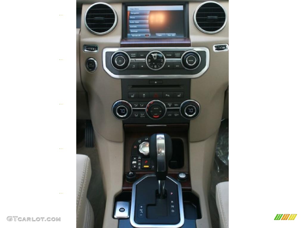 2011 Land Rover LR4 HSE LUX Controls Photo #38046600