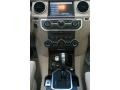 Almond/Nutmeg Controls Photo for 2011 Land Rover LR4 #38046600