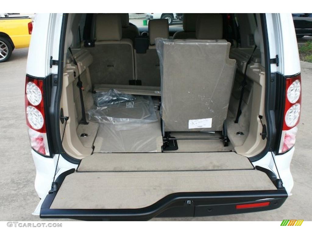 2011 Land Rover LR4 HSE LUX Trunk Photo #38046632