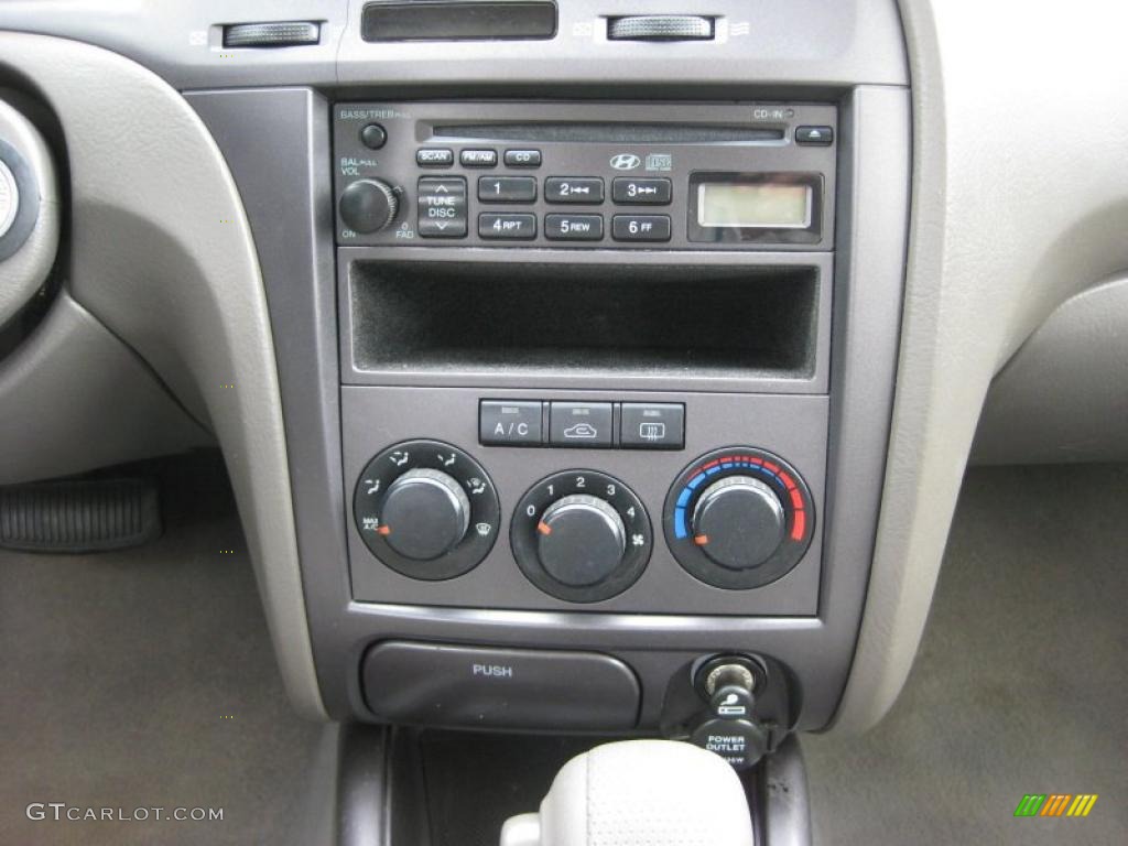 2006 Elantra GLS Sedan - Nordic White / Gray photo #26