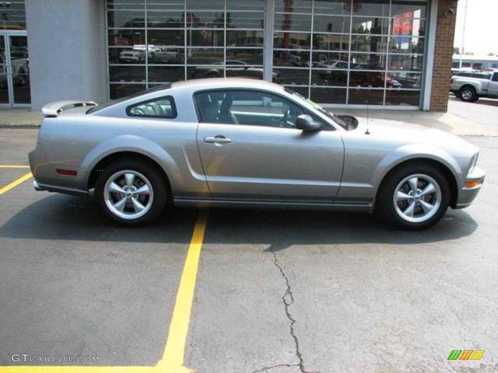 2008 Mustang GT Premium Coupe - Vapor Silver Metallic / Light Graphite photo #1