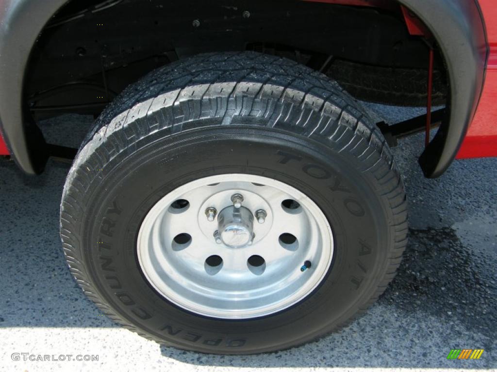 2003 S10 ZR2 Extended Cab 4x4 - Victory Red / Graphite photo #11