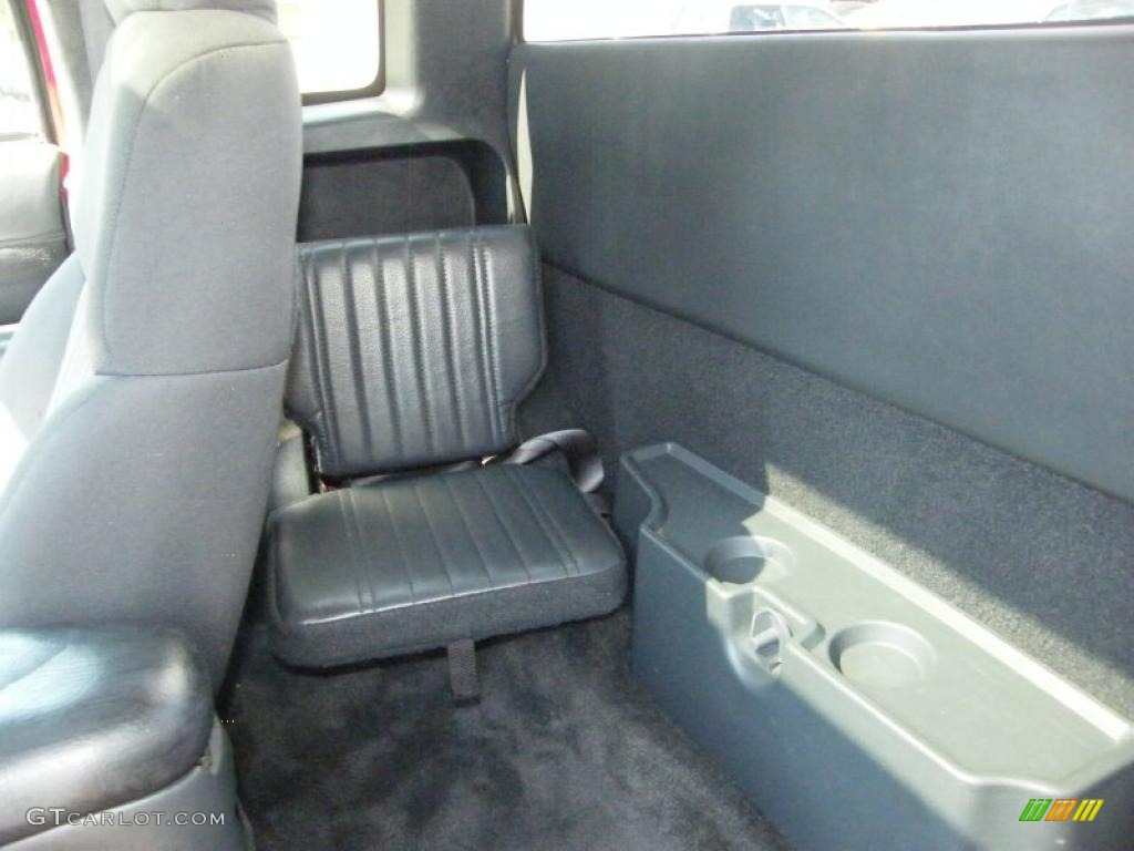 2003 S10 ZR2 Extended Cab 4x4 - Victory Red / Graphite photo #22