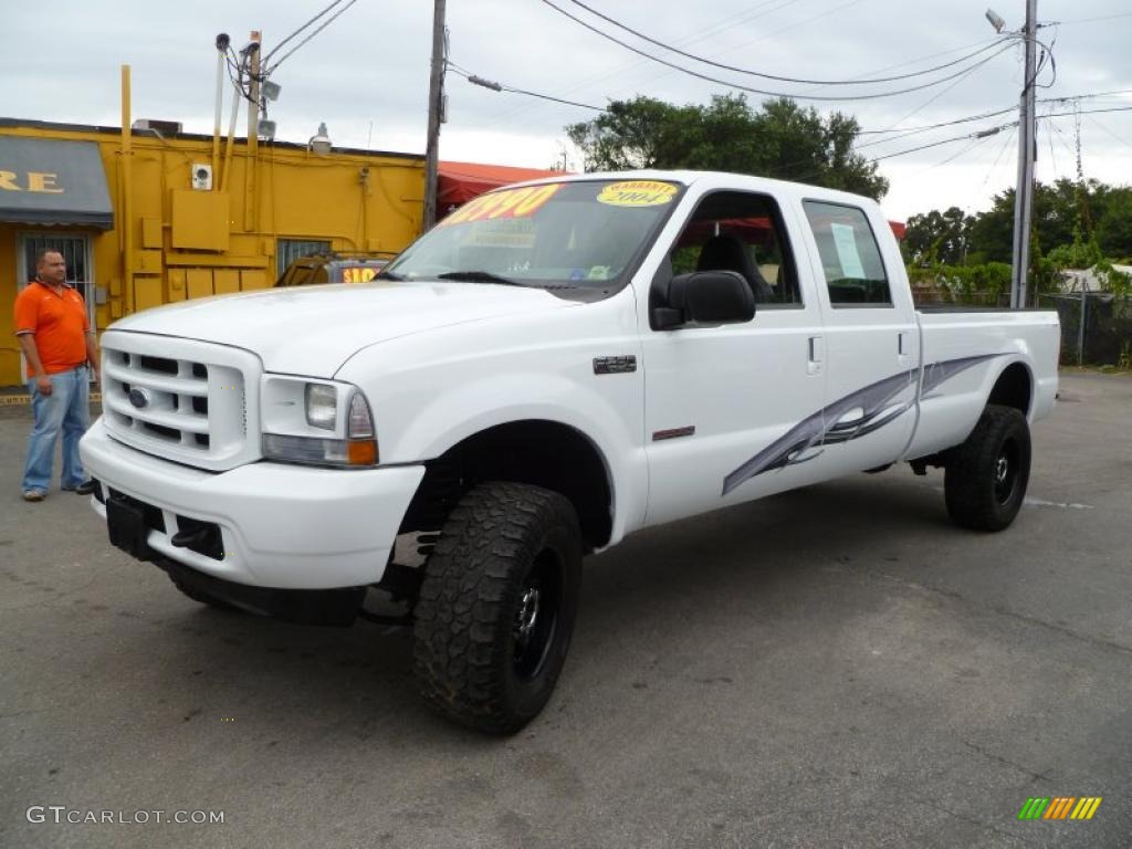 2004 F250 Super Duty XLT Crew Cab - Oxford White / Medium Flint photo #3