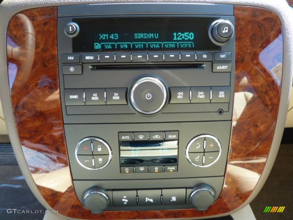 2011 Chevrolet Tahoe LT 4x4 Controls Photo #38051534