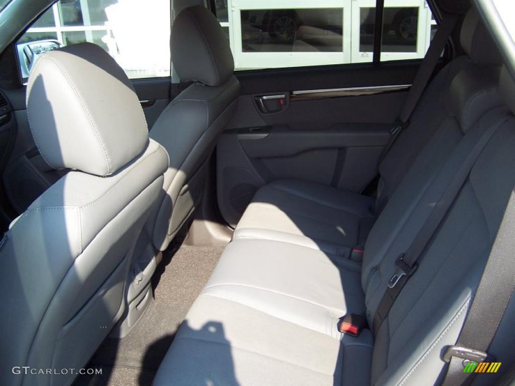 Gray Interior 2010 Hyundai Santa Fe SE Photo #38051674