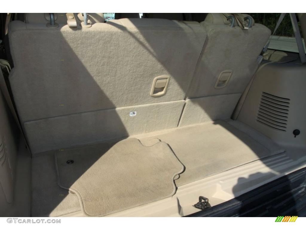 2007 Ford Expedition XLT Trunk Photo #38053358