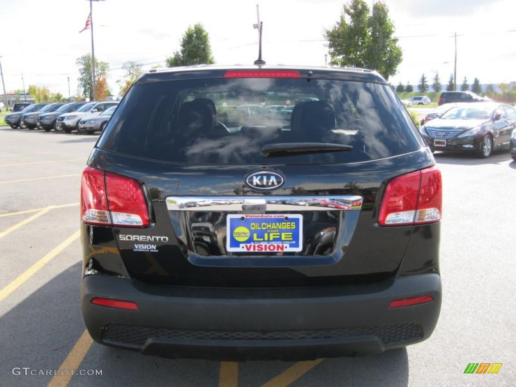 2011 Sorento LX AWD - Ebony Black / Gray photo #17