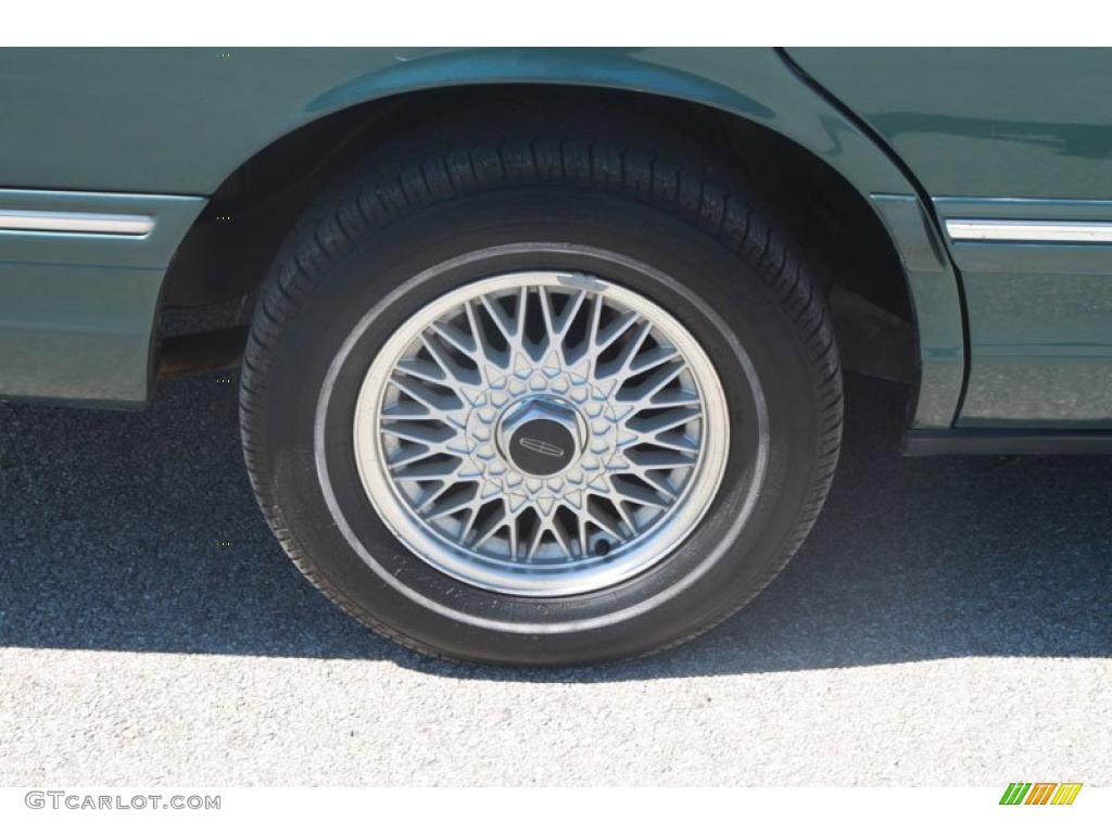 1995 Ford Crown Victoria Standard Crown Victoria Model Wheel Photos