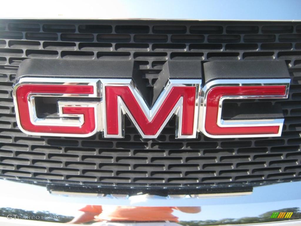 2011 GMC Acadia SLE Marks and Logos Photo #38057218