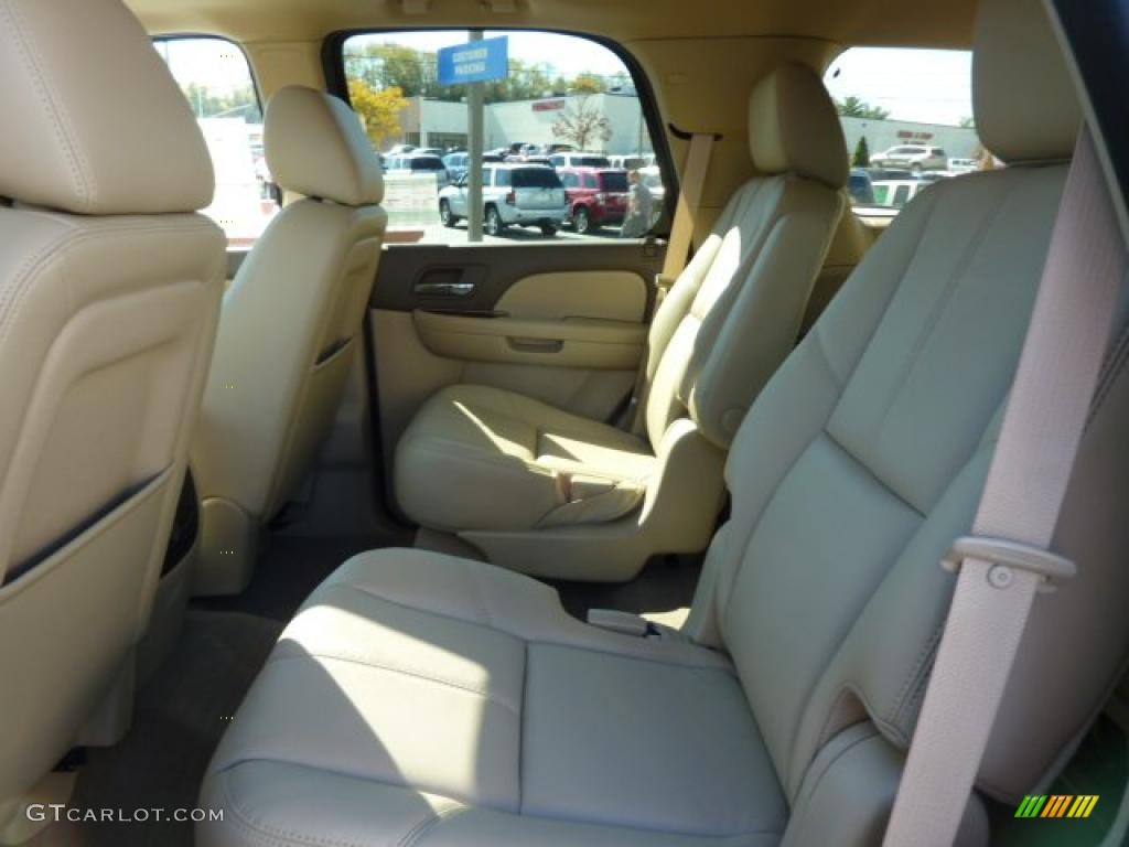 Light Cashmere/Dark Cashmere Interior 2011 Chevrolet Tahoe LT 4x4 Photo #38057554