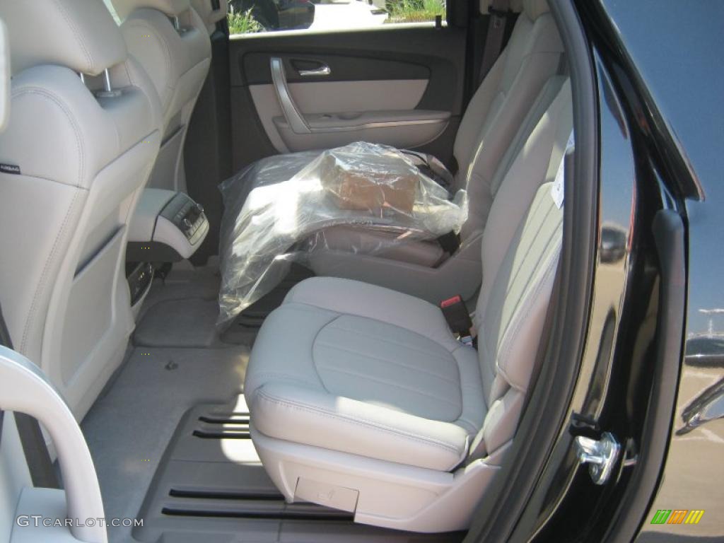 2011 Acadia SLT - Carbon Black Metallic / Light Titanium photo #18