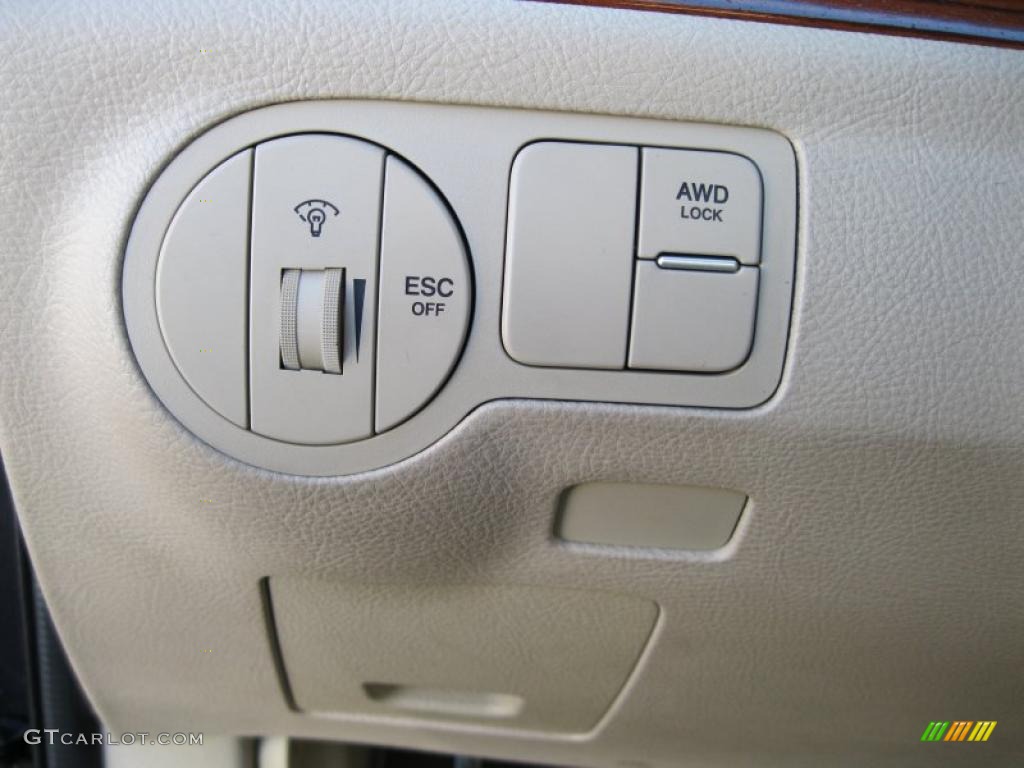 2008 Hyundai Veracruz GLS AWD Controls Photo #38057938
