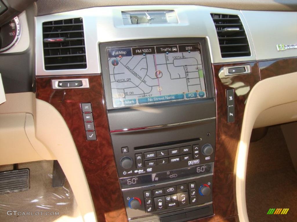 2011 Cadillac Escalade Hybrid AWD Controls Photo #38059372