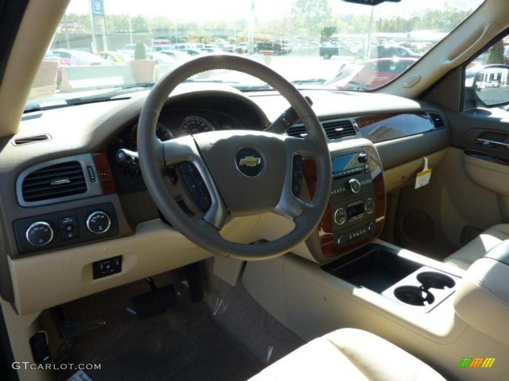 Light Cashmere/Dark Cashmere Interior 2011 Chevrolet Tahoe LT 4x4 Photo #38059802
